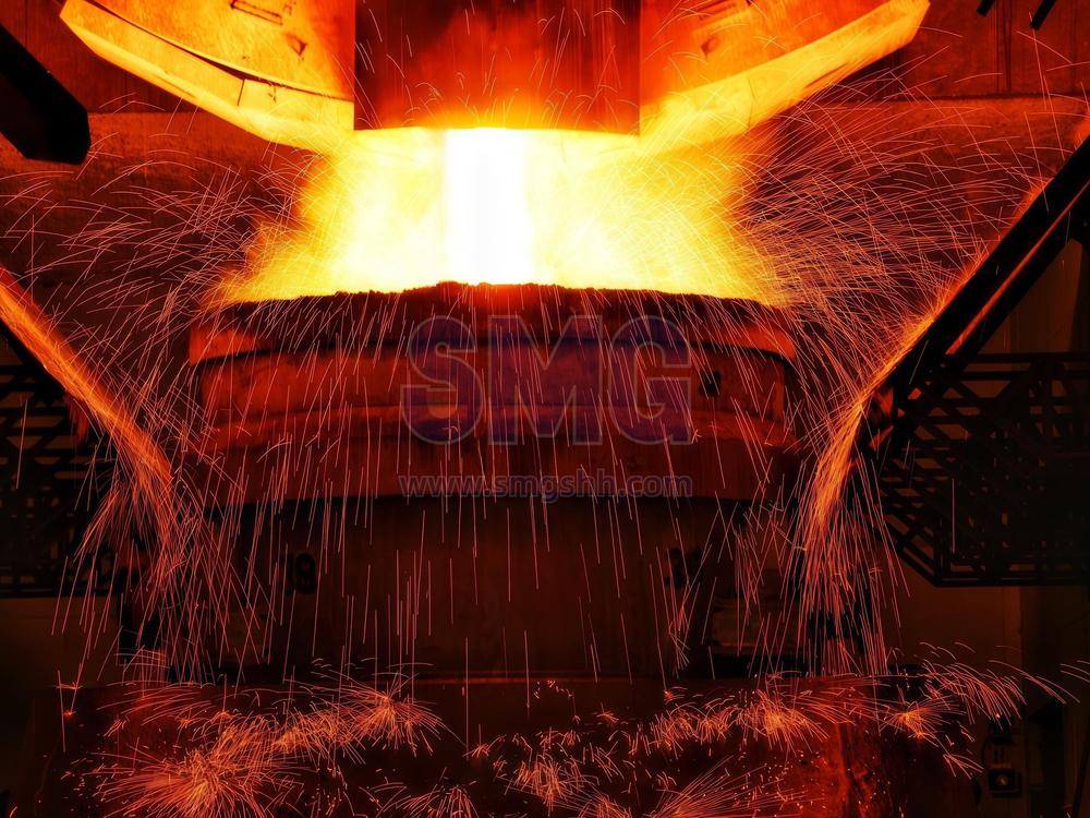 converter-furnace-basic-oxygen-furnace-steelmaking-smelting-steel-molten-steel (1).jpg